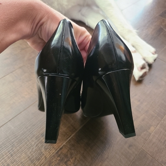 Vintage Dior Leather Buckle Embellished square toe pumps - authentic - Picture 6 of 10